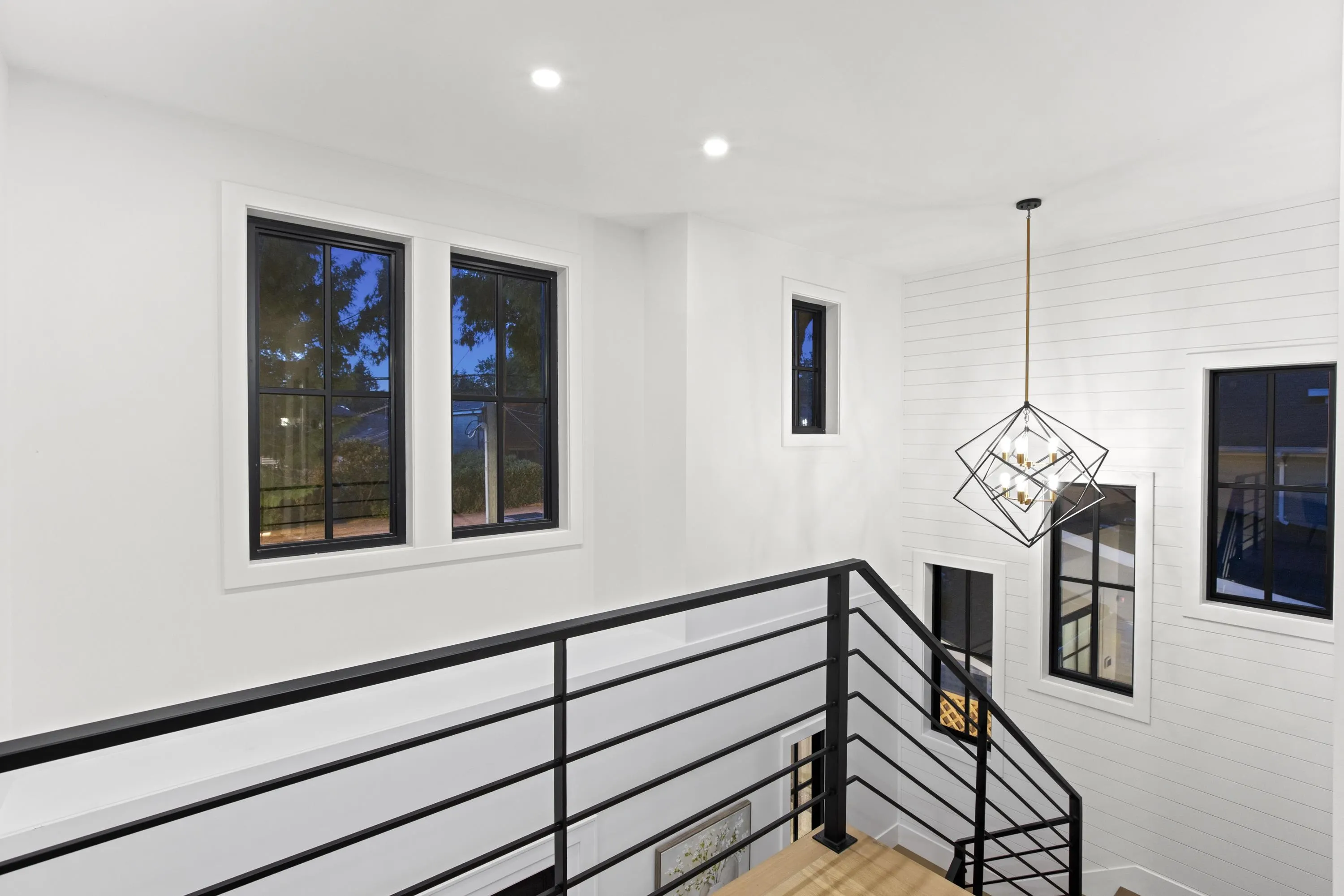 13026 16 Avenue