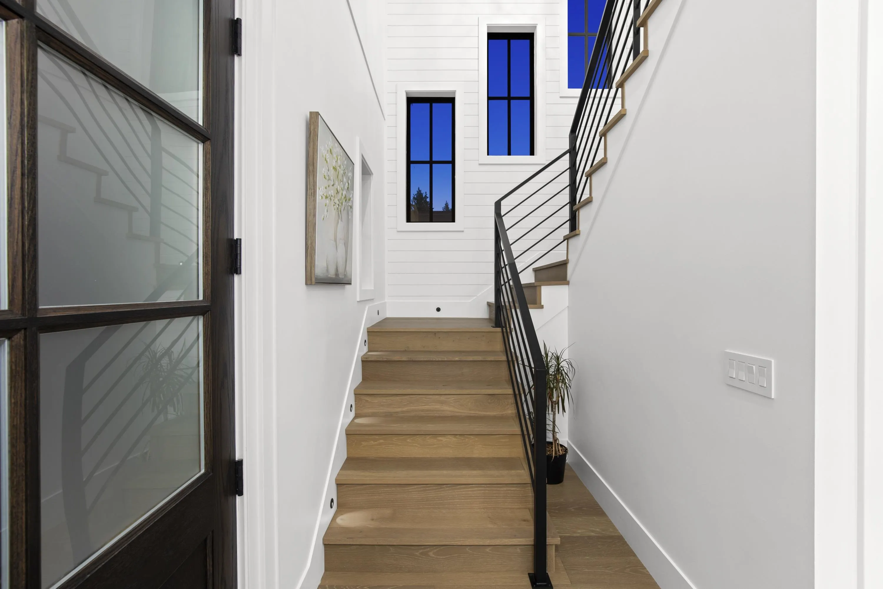 13026 16 Avenue