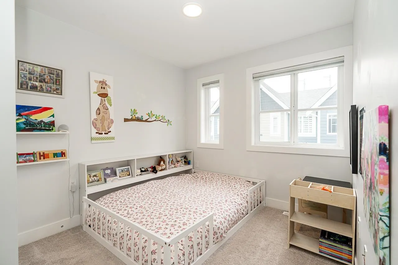 5377 8a Avenue #26
