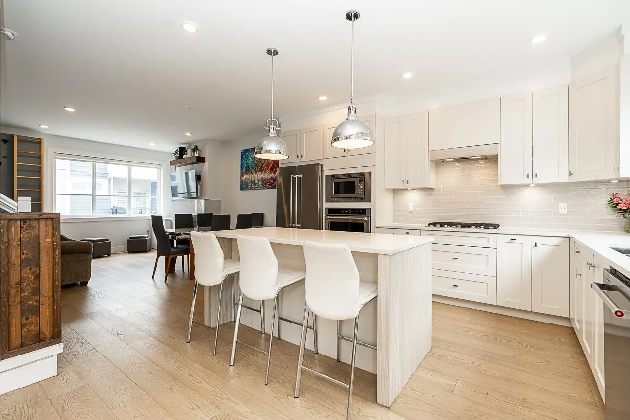 5377 8a Avenue #26