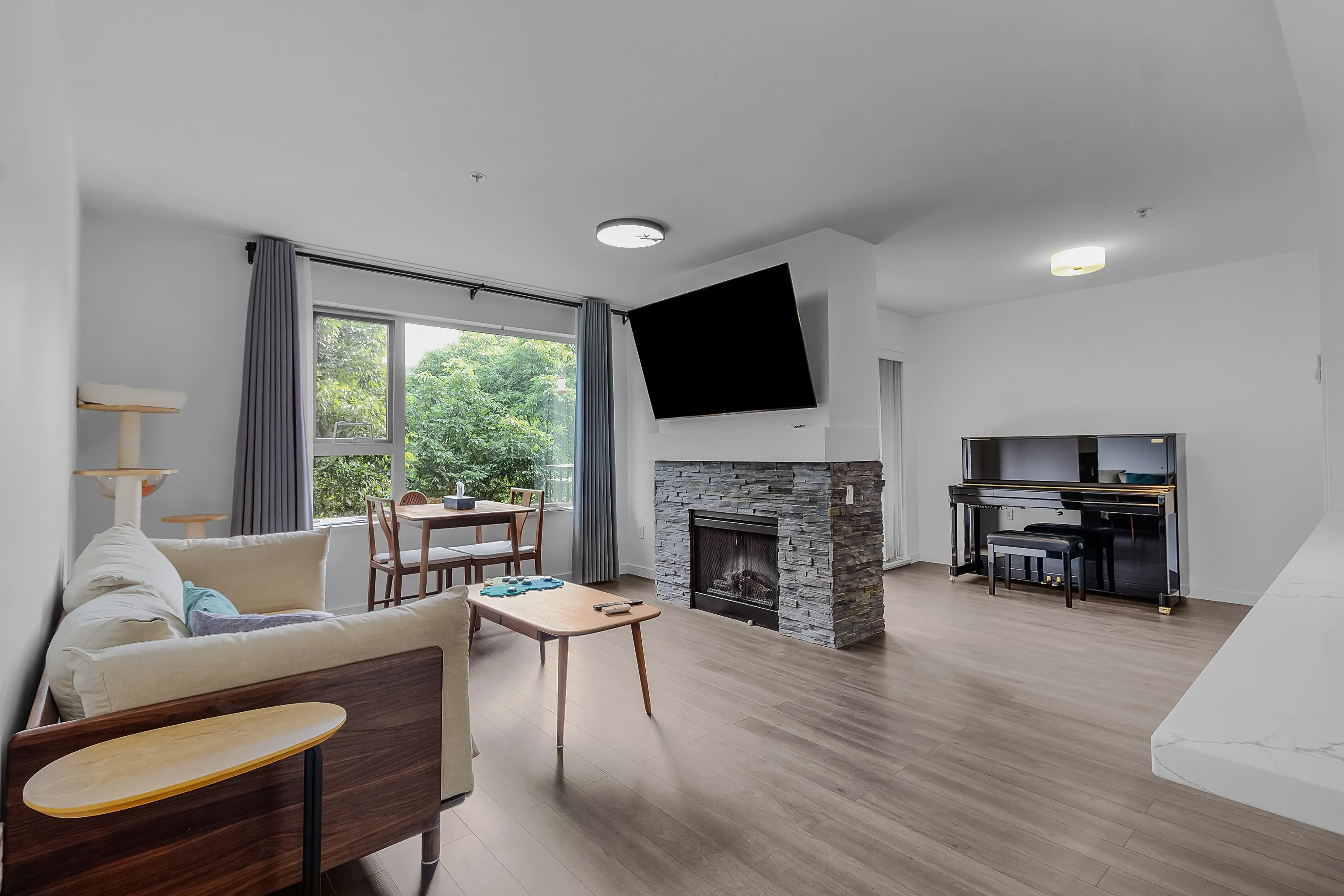 200 Klahanie Drive #309