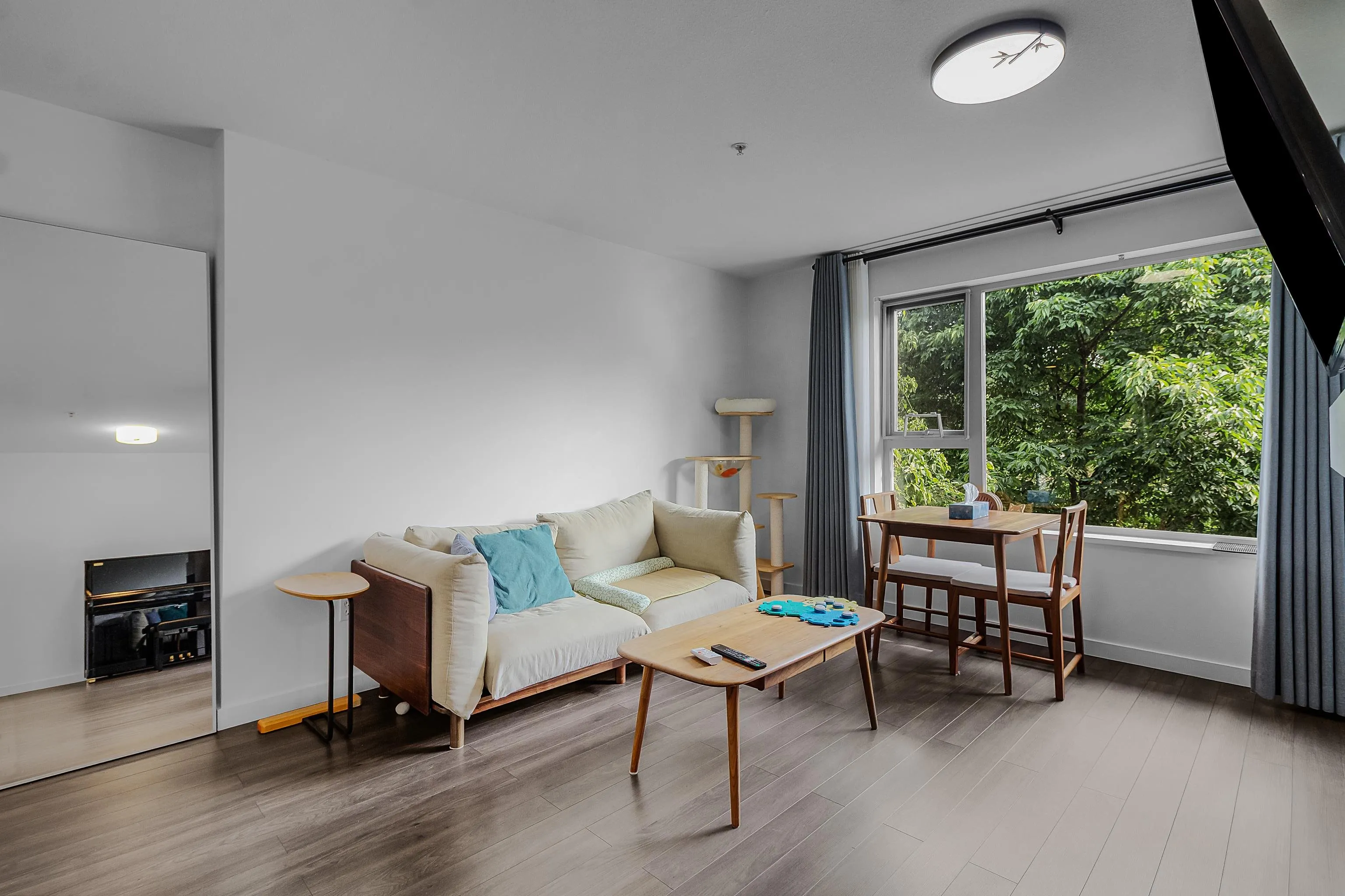 200 Klahanie Drive #309