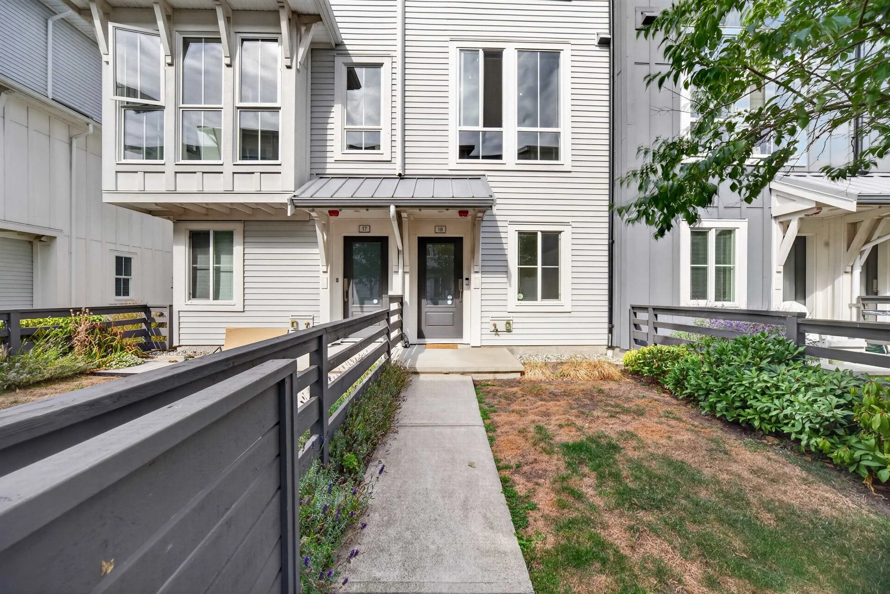 4716 Orca Way #18