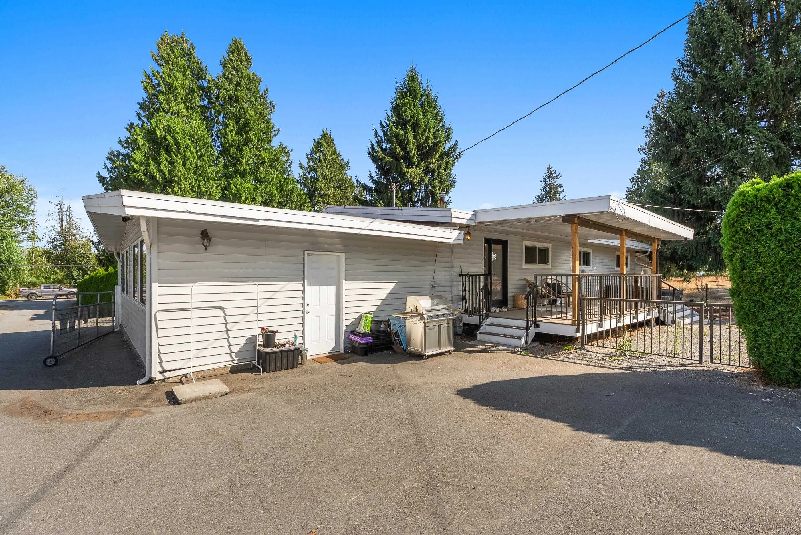 2481 Lefeuvre Road