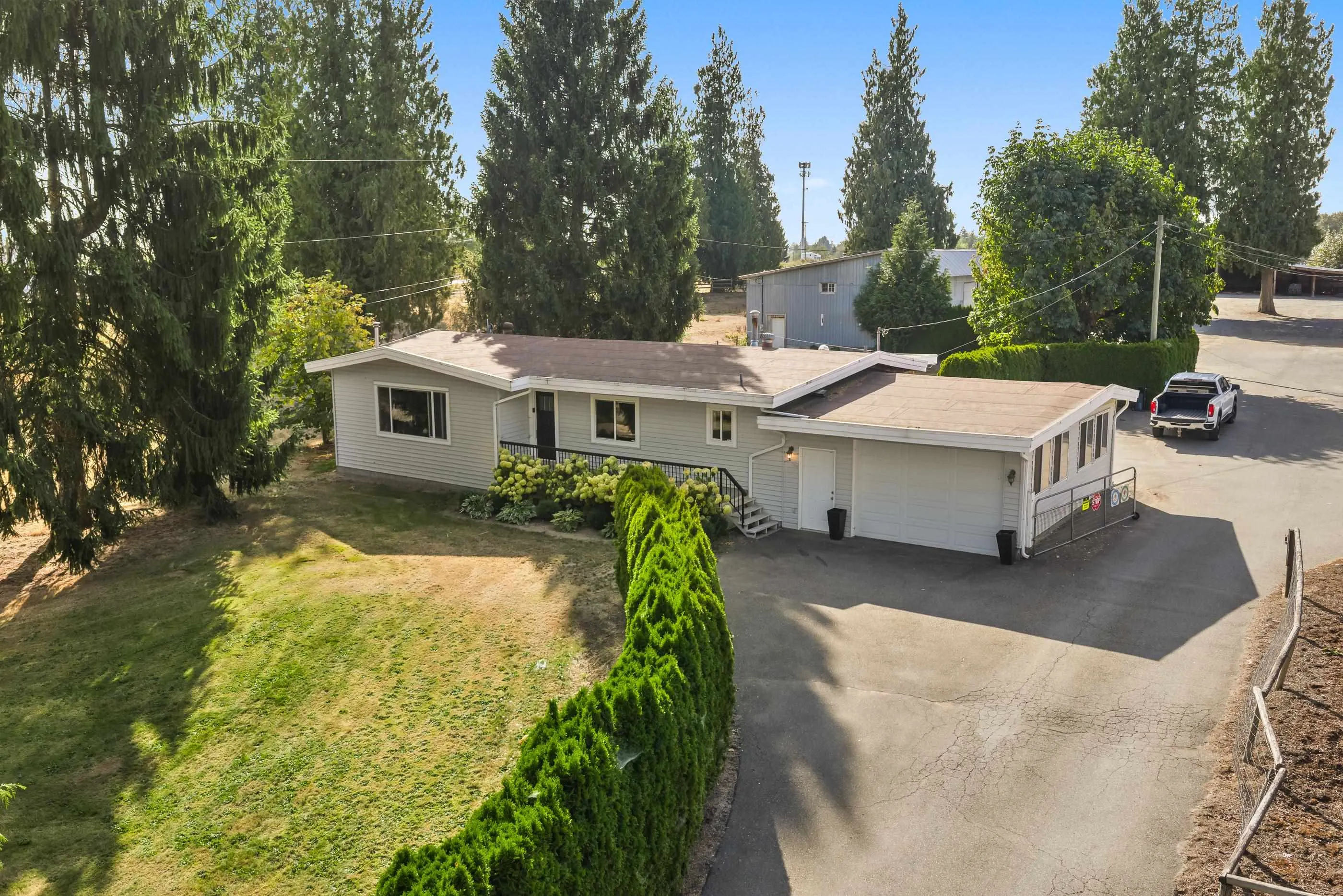 2481 Lefeuvre Road