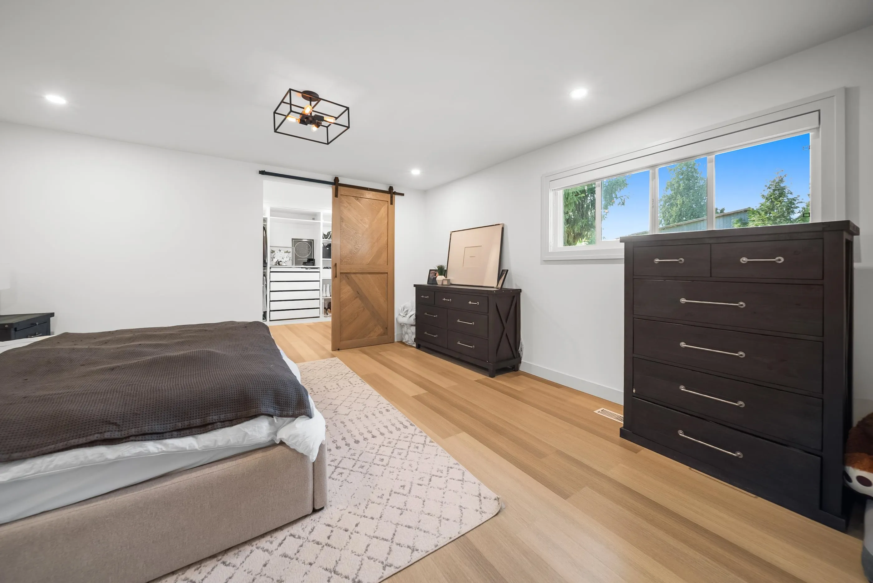 2481 Lefeuvre Road