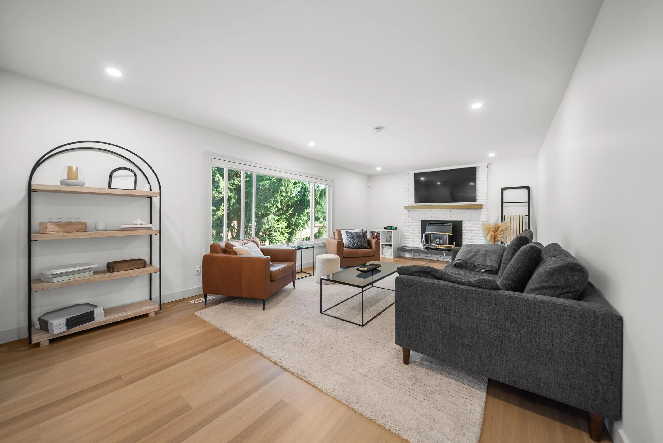 2481 Lefeuvre Road