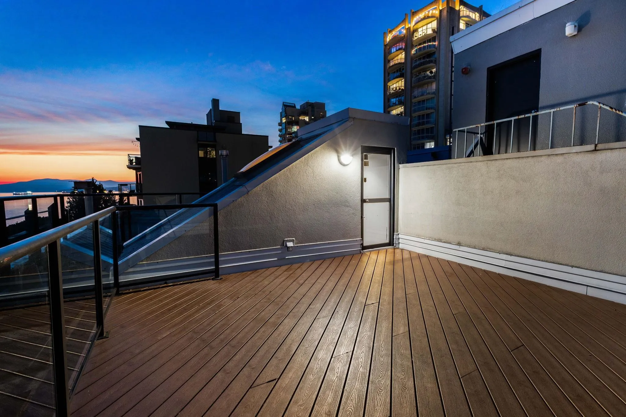 1233 Beach Avenue #901