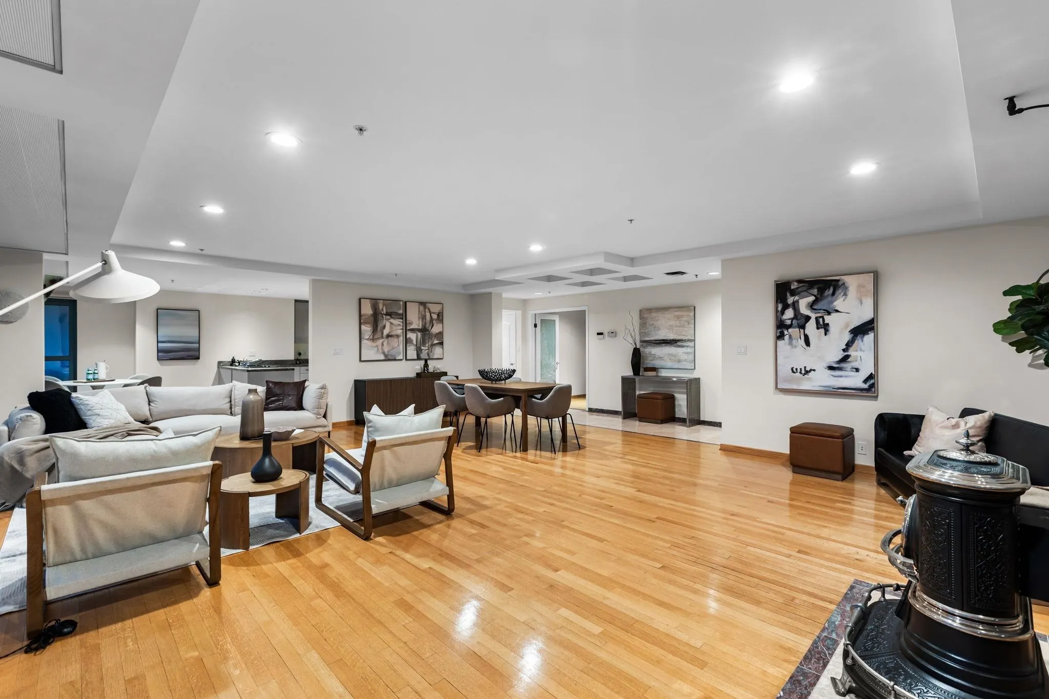1233 Beach Avenue #901