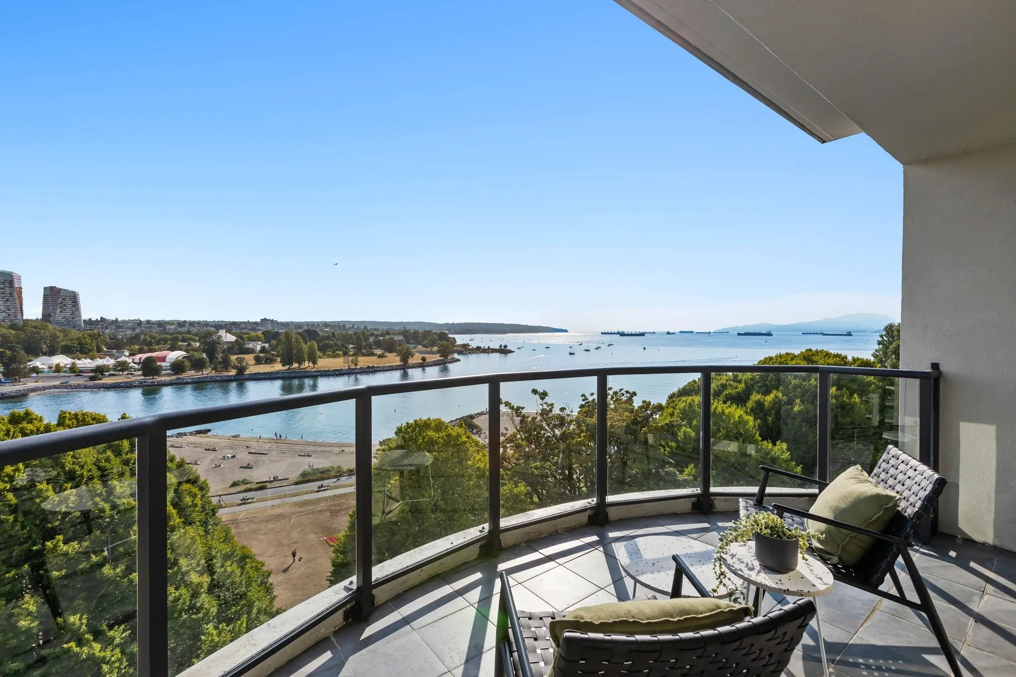 1233 Beach Avenue #901