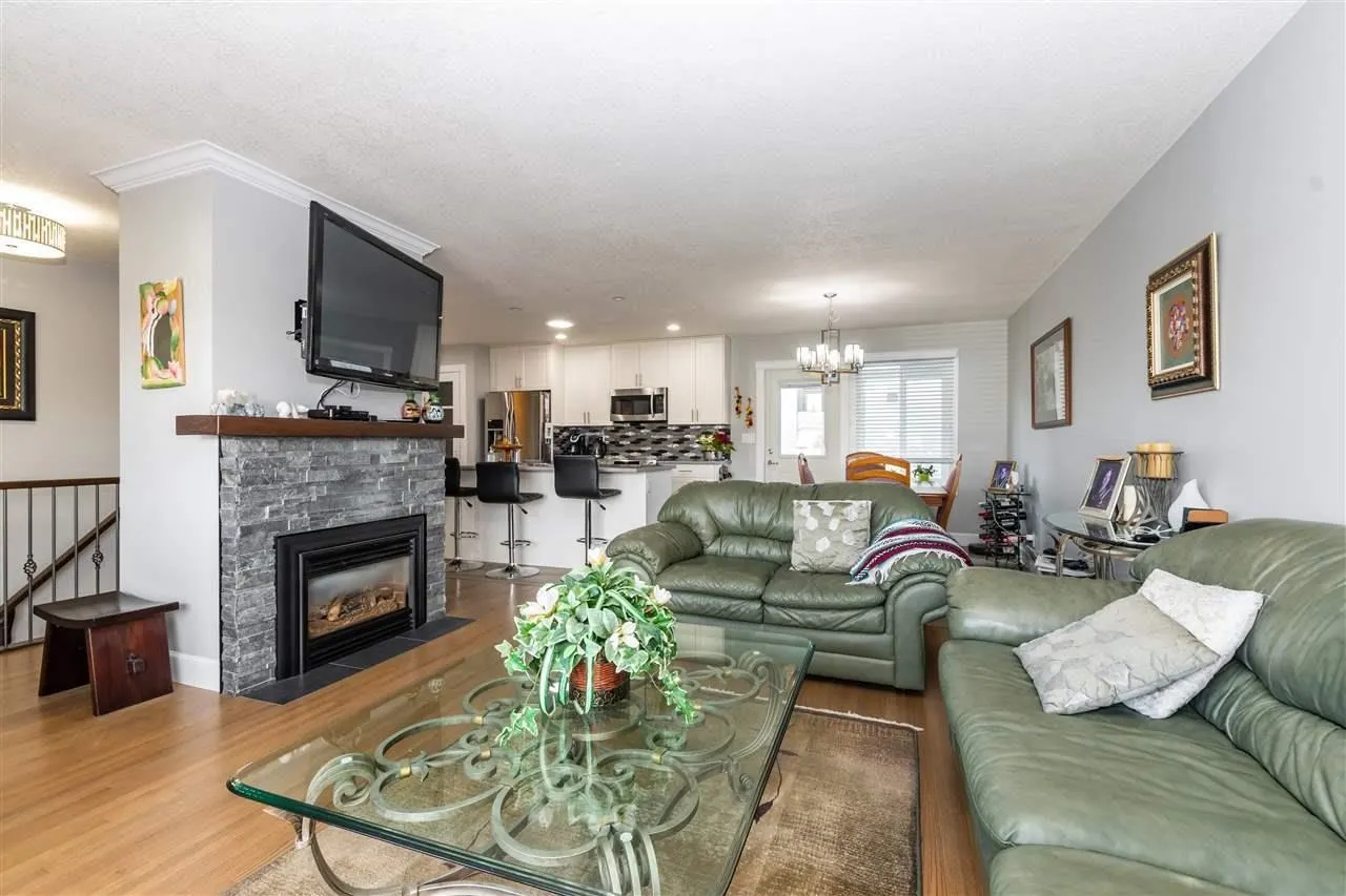 7407 Crestwood Drive