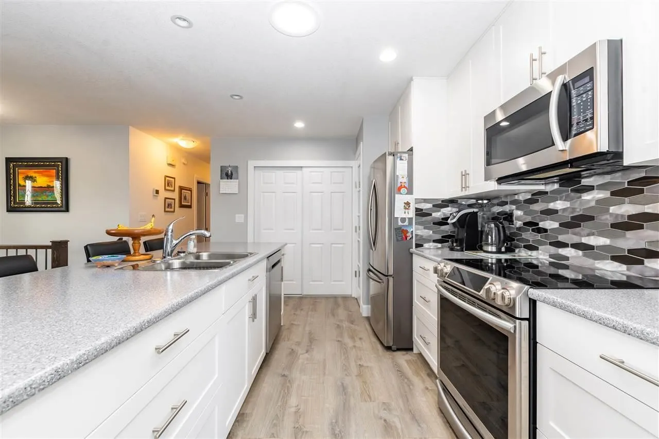 7407 Crestwood Drive