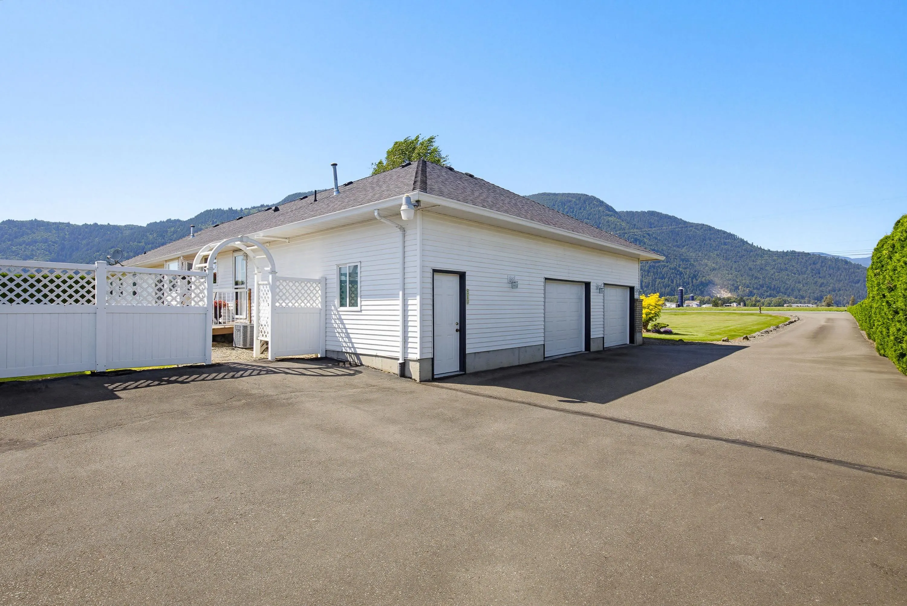 40406 No. 3 Road