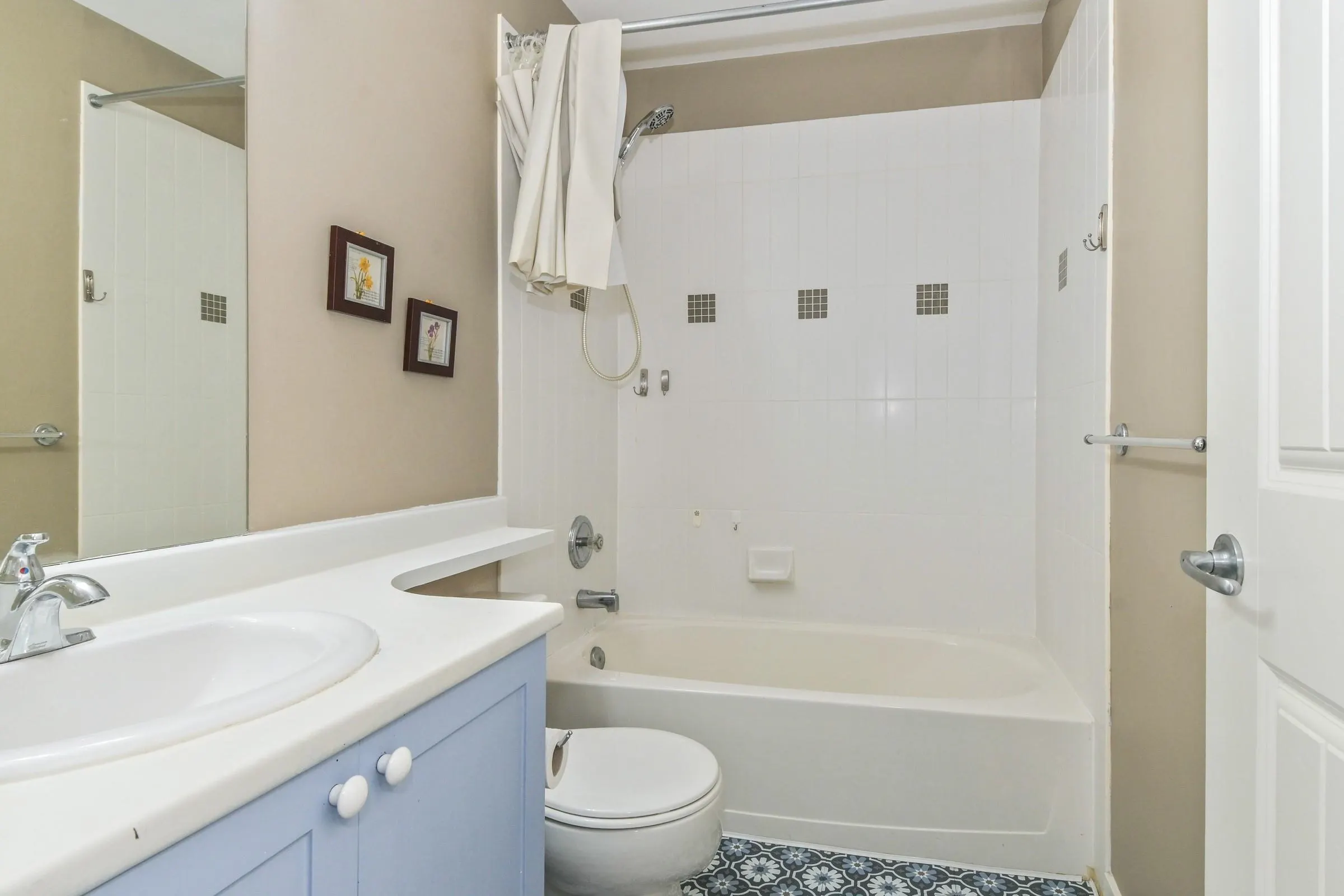 32725 George Ferguson Way #309
