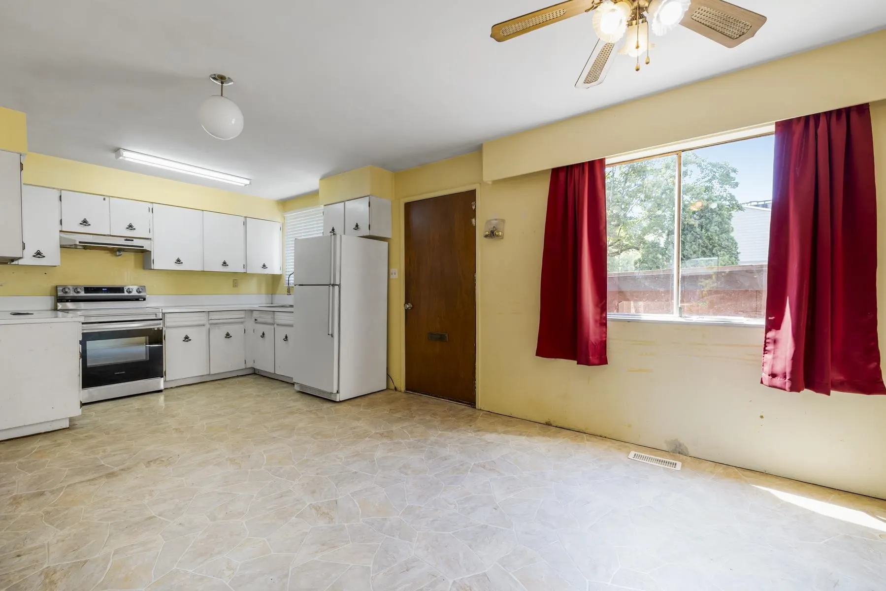 1310 Tina Way