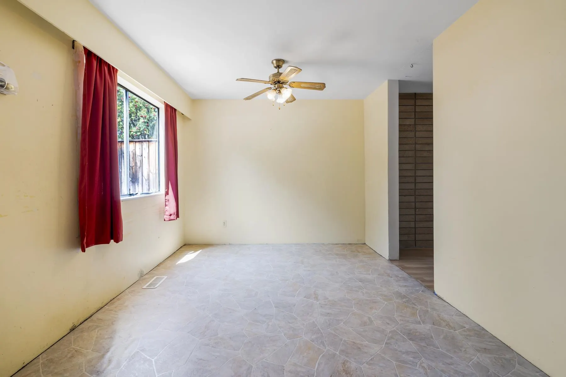 1310 Tina Way