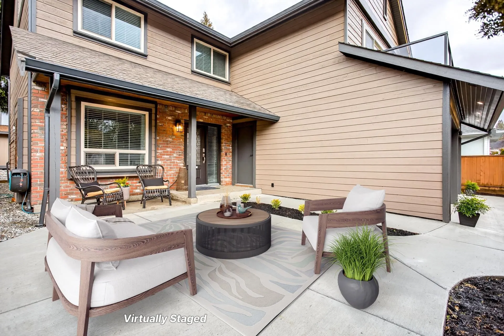 969 Mansfield Crescent