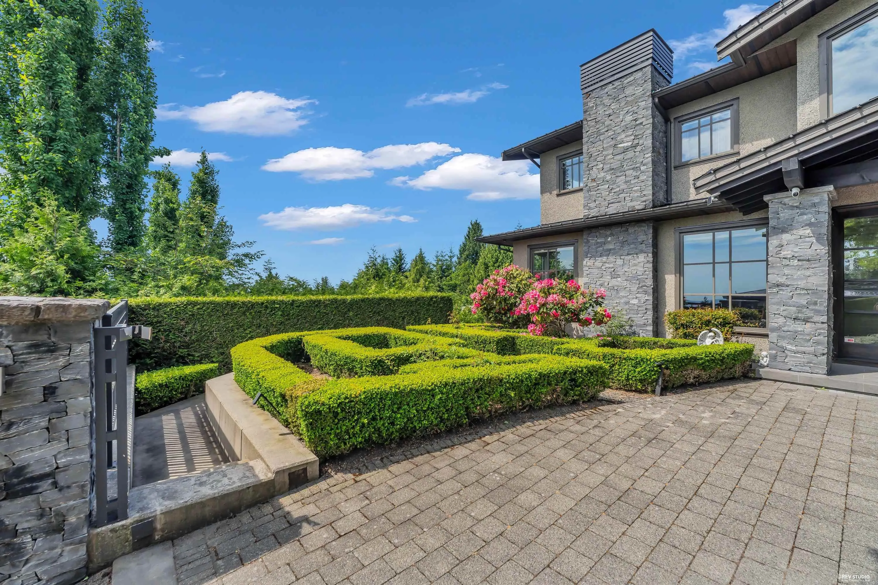 1108 Highland Place