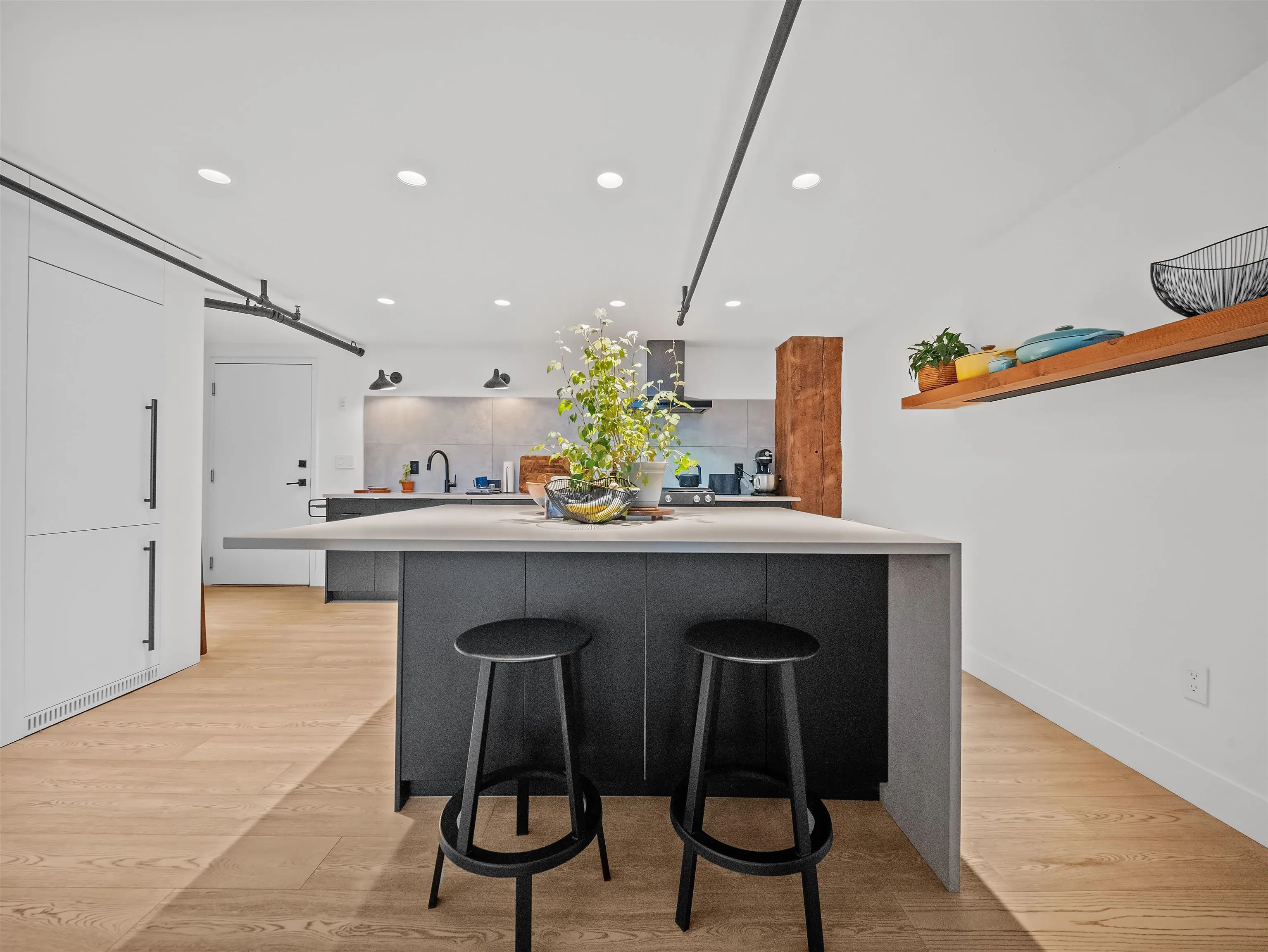 47 E Cordova Street