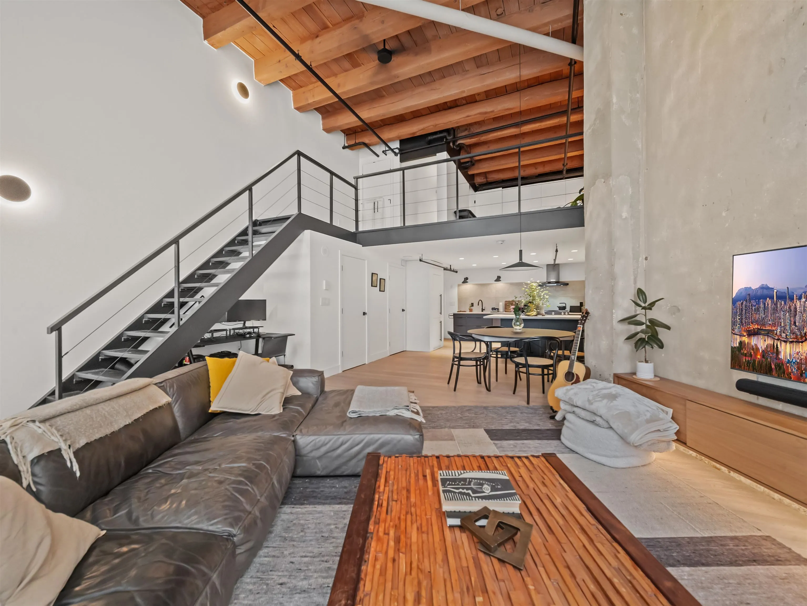 47 E Cordova Street