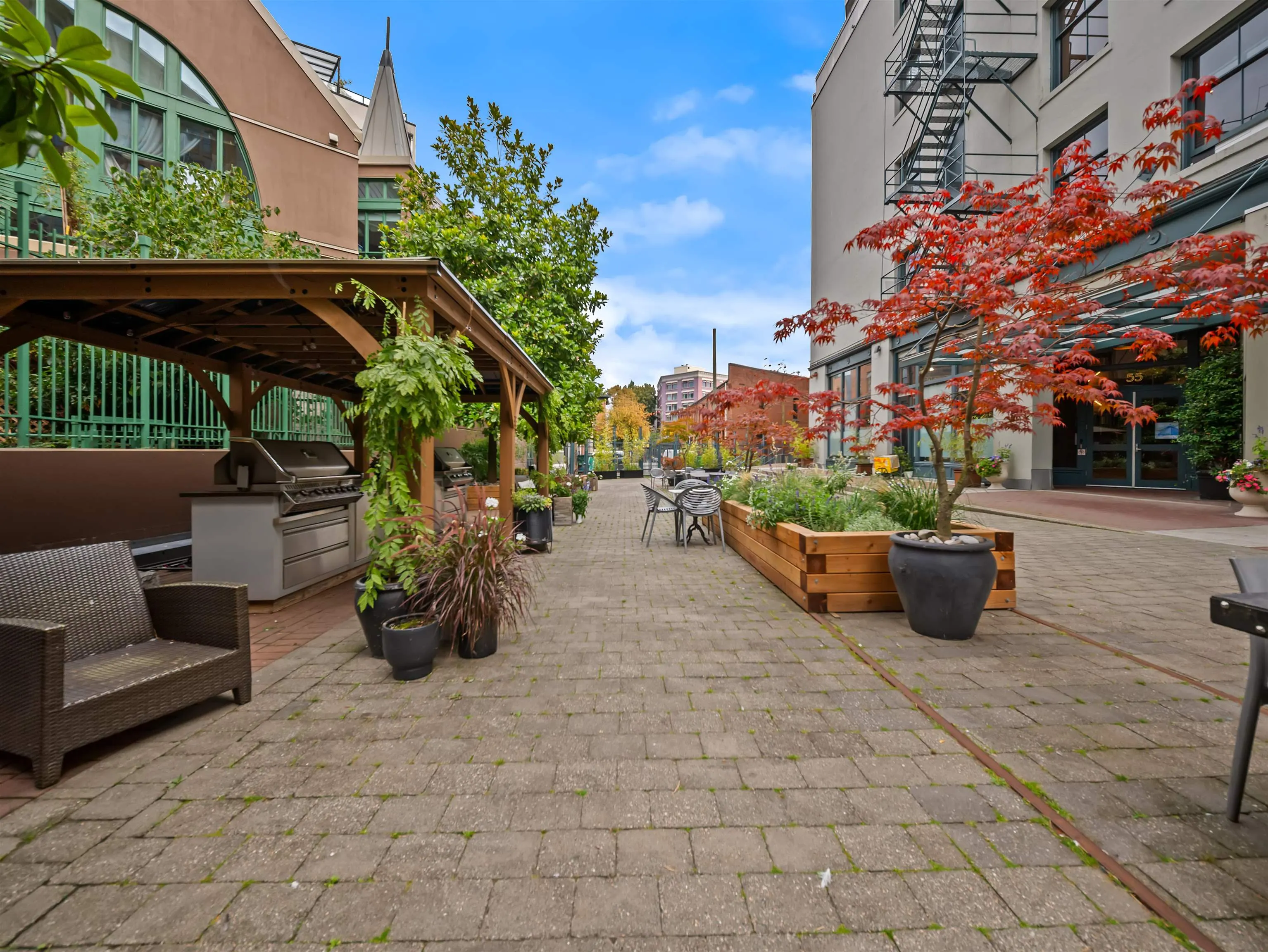 47 E Cordova Street