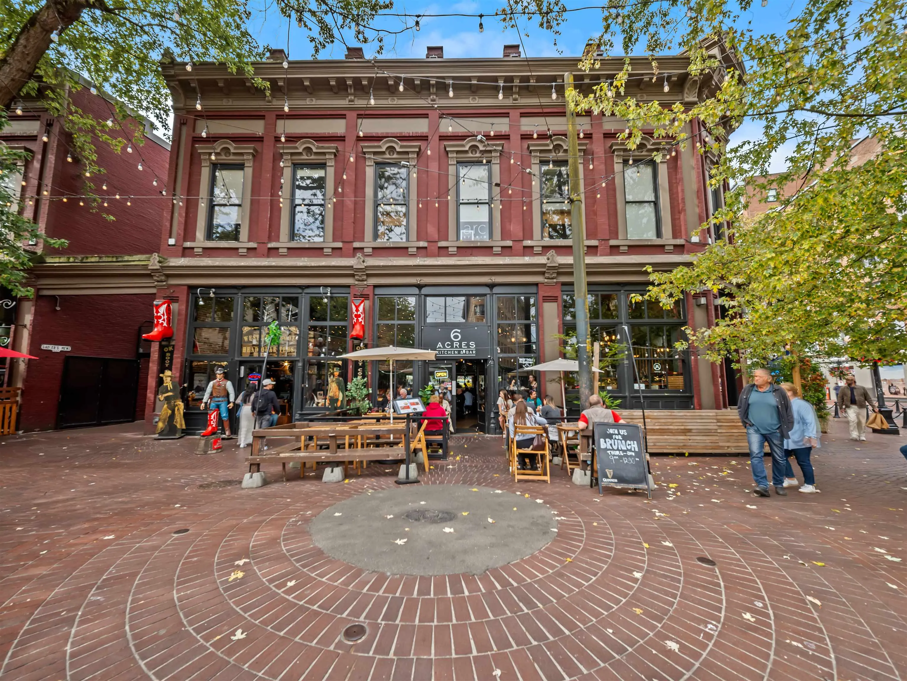 47 E Cordova Street