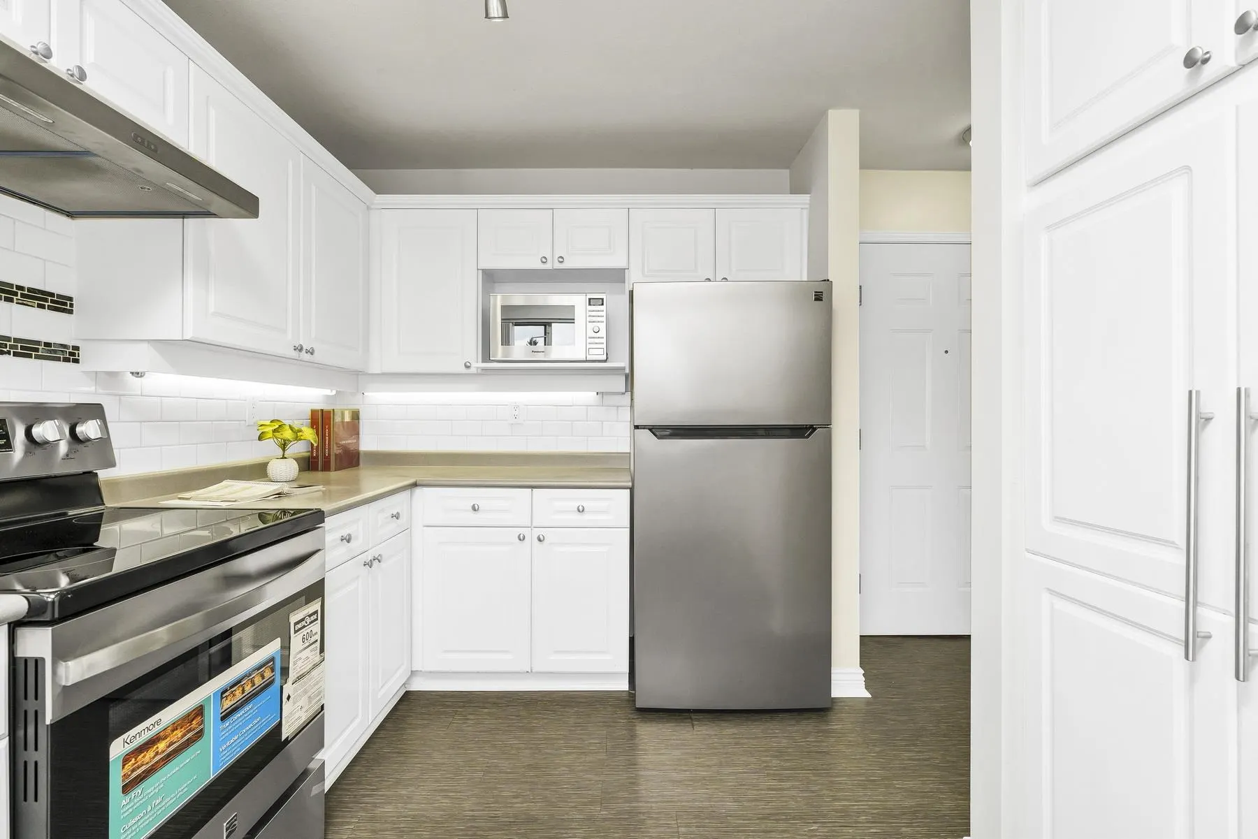 2340 Hawthorne Avenue #404