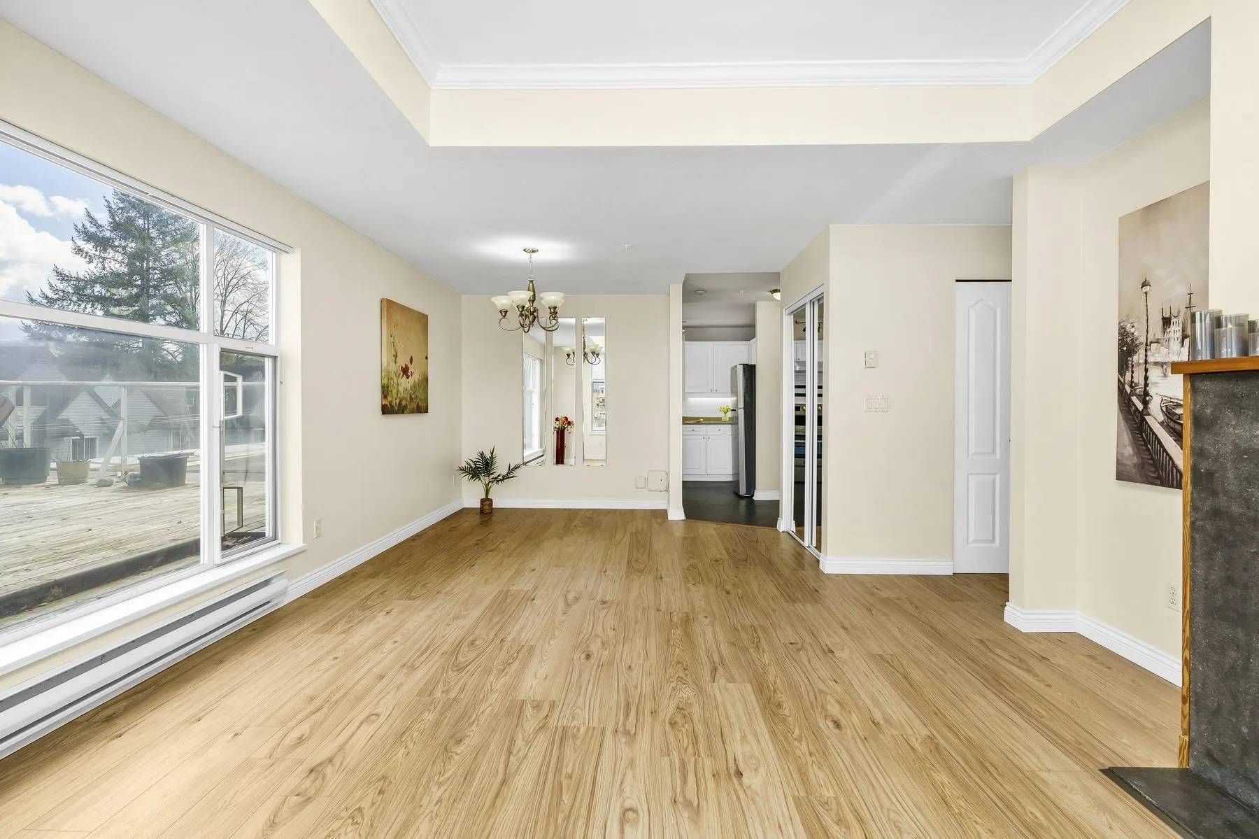 2340 Hawthorne Avenue #404