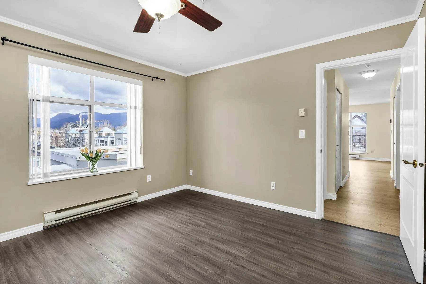 2340 Hawthorne Avenue #404