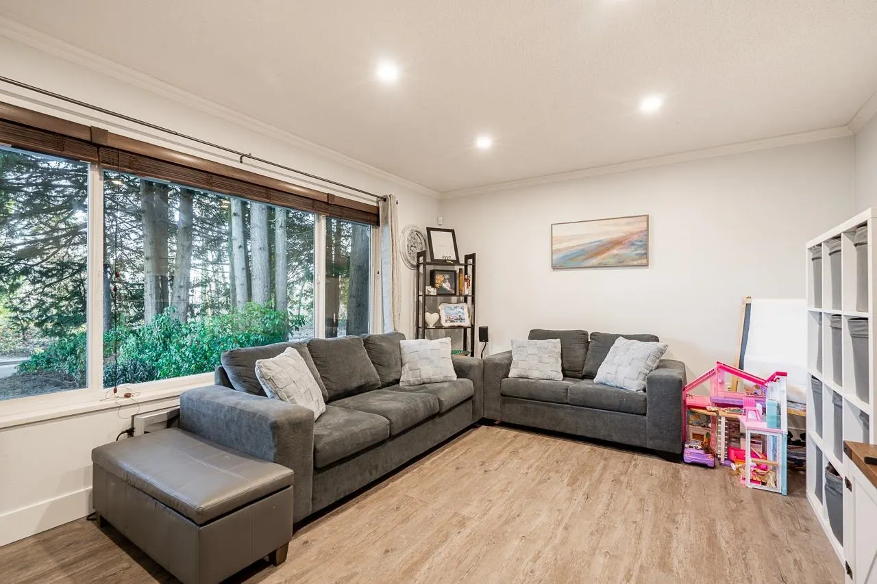 1668 Connaught Drive