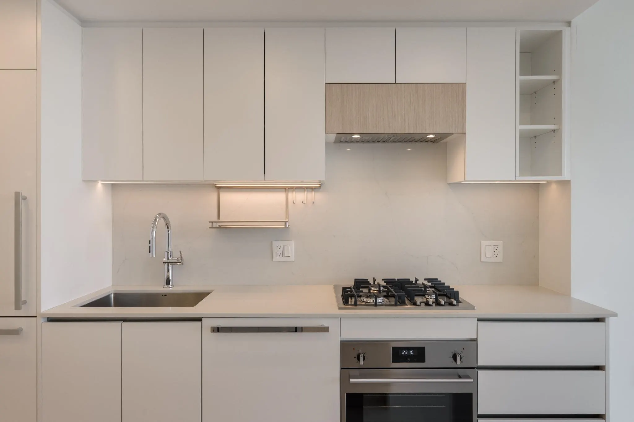 13573 98a Avenue Avenue #3311