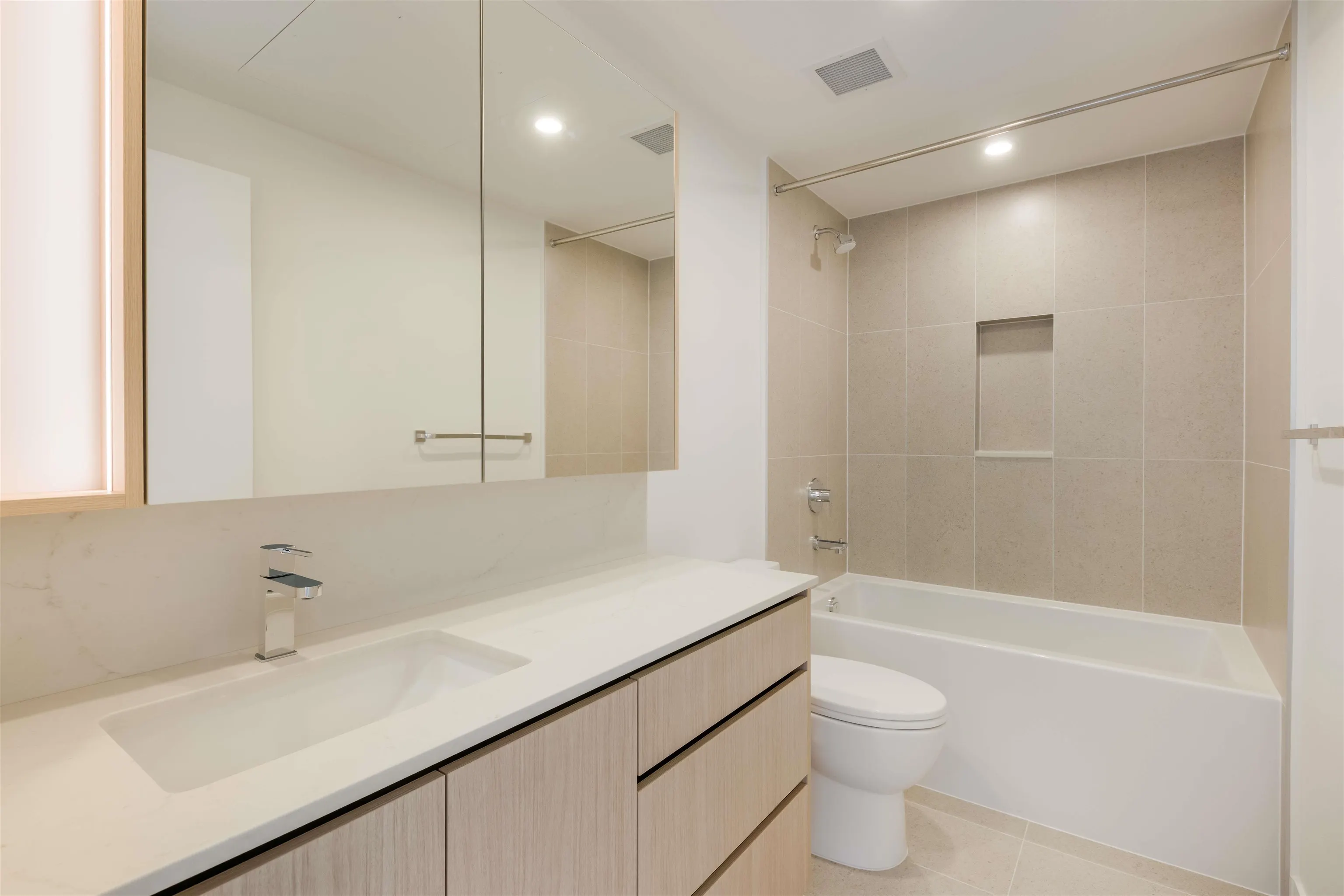 13573 98a Avenue Avenue #3311