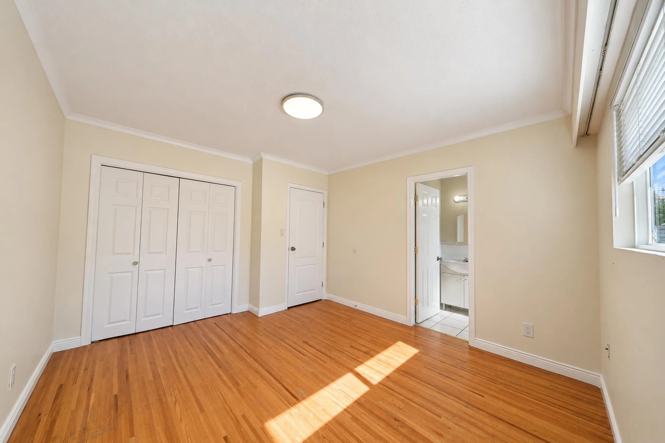 14490 106a Avenue