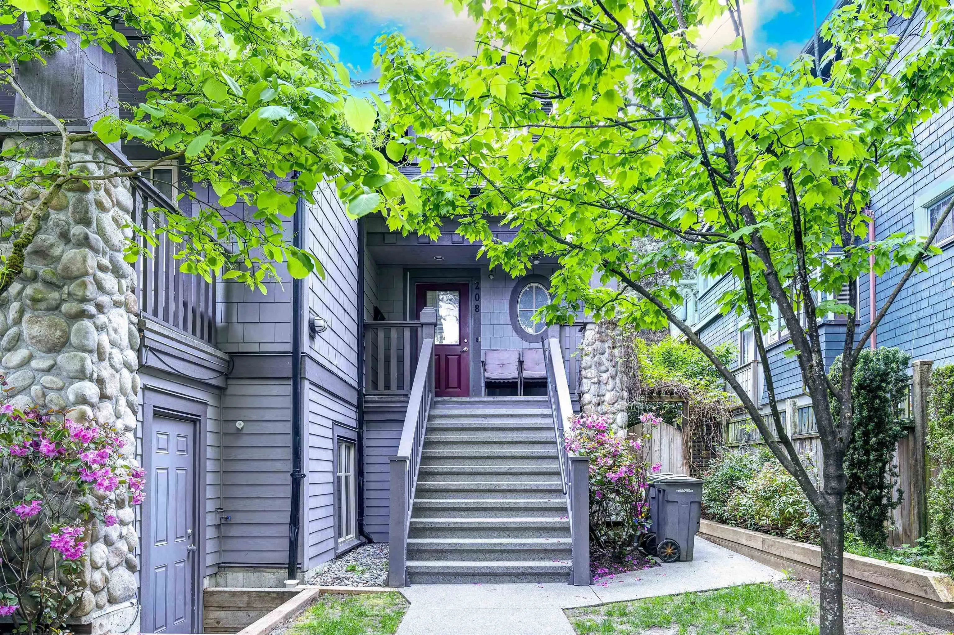 208 W 13th Avenue
