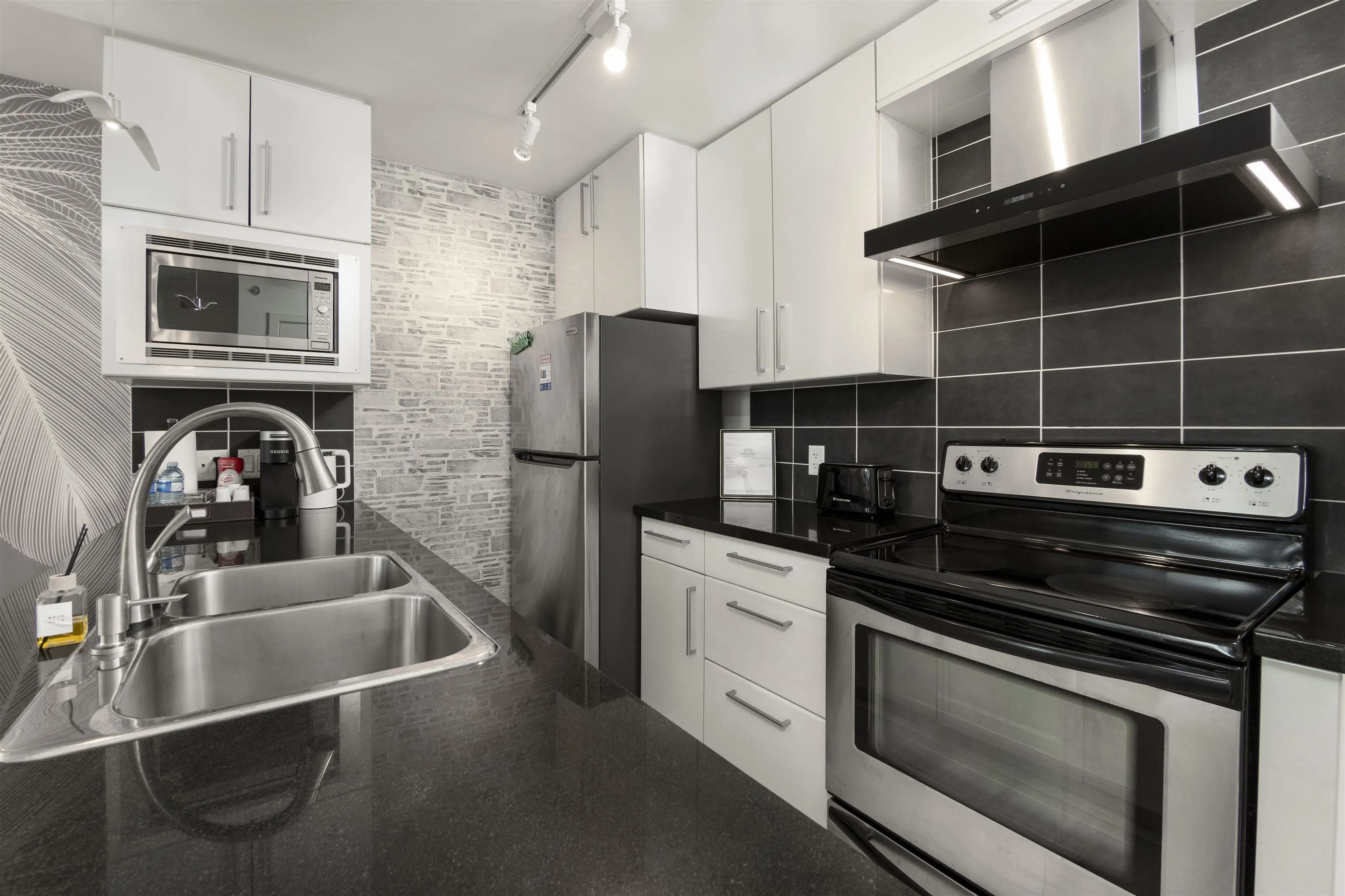 689 Abbott Street #1107