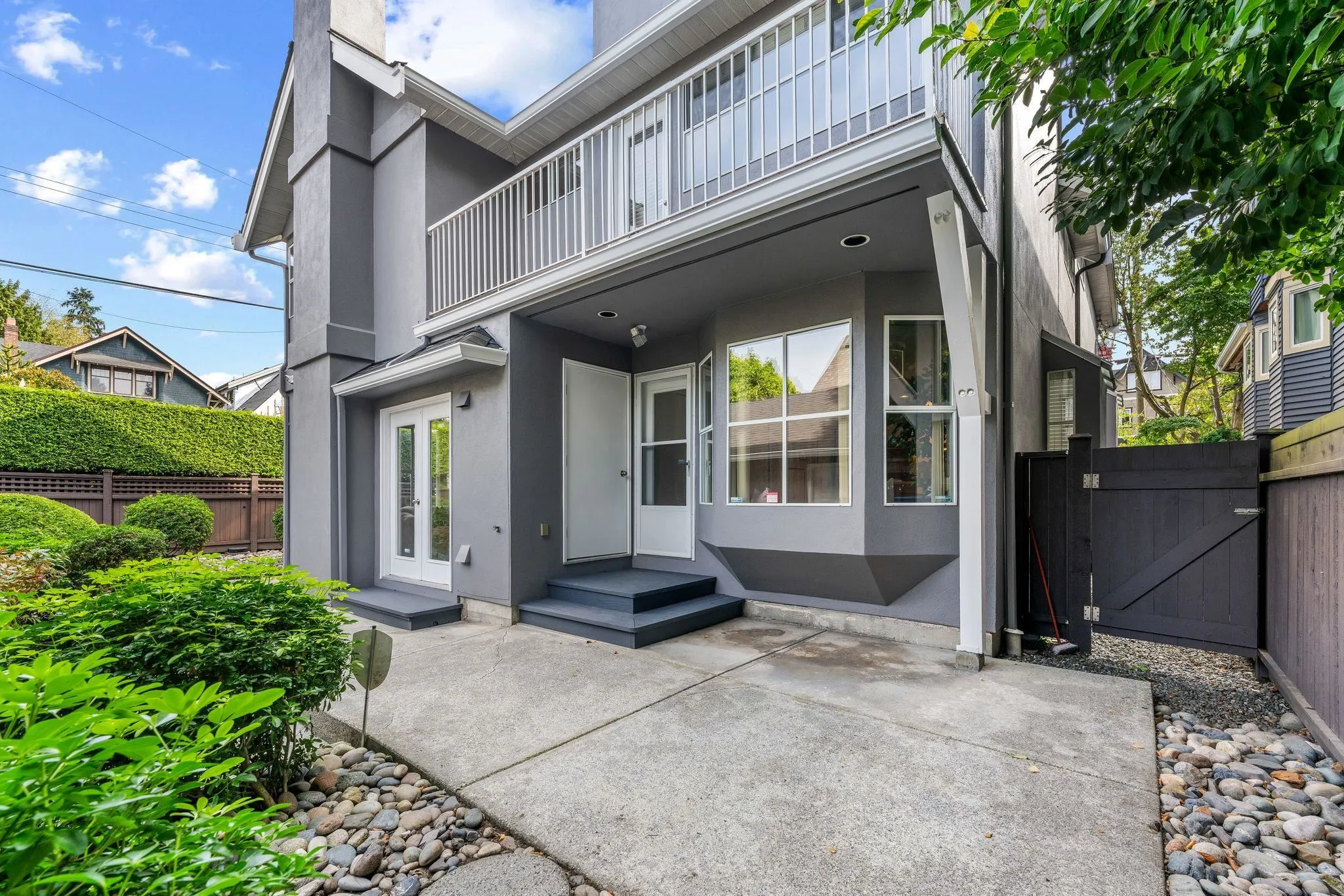 1885 Macdonald Street