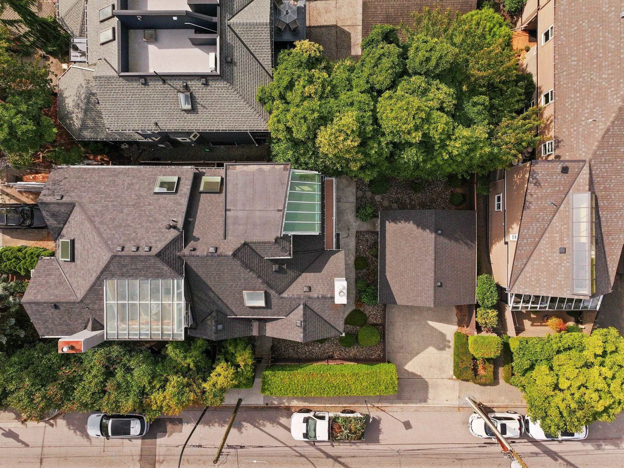 1885 Macdonald Street