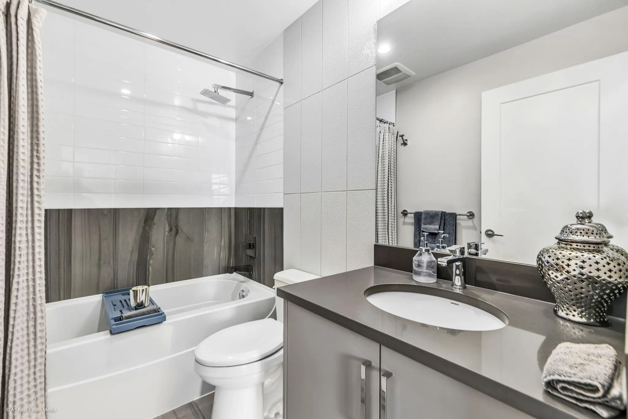 20211 66 Avenue #D305