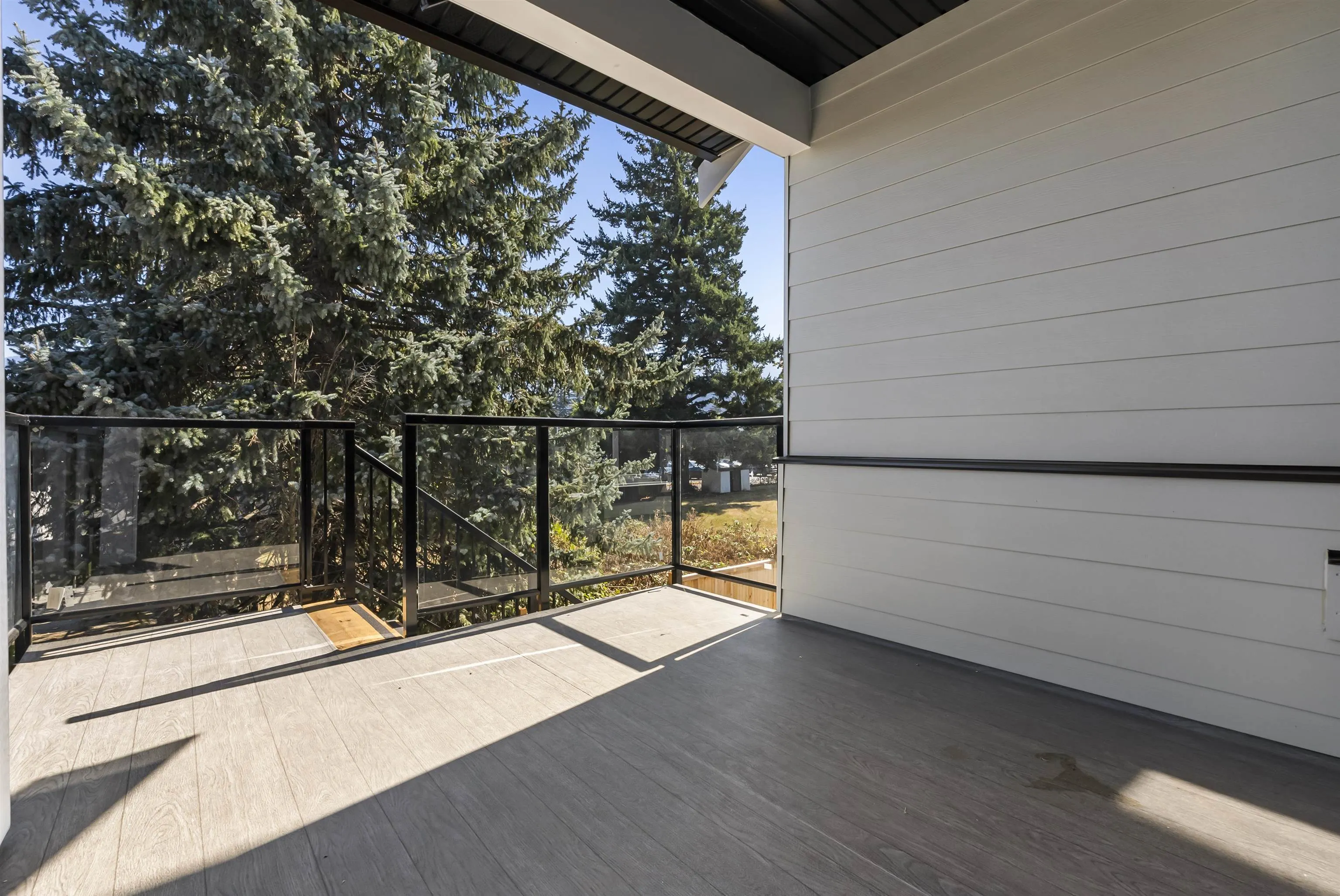 6042 Arlington Drive