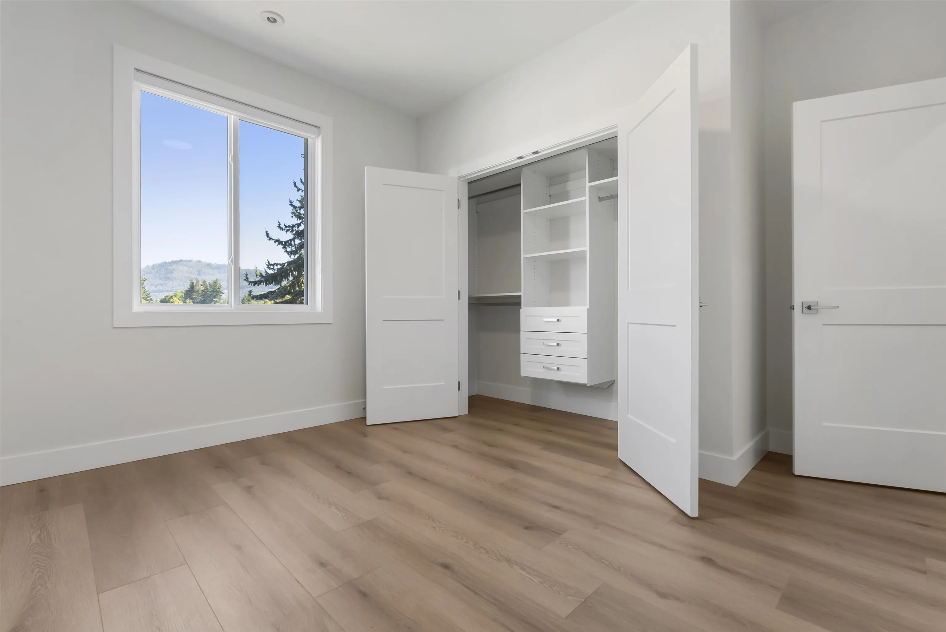 6042 Arlington Drive