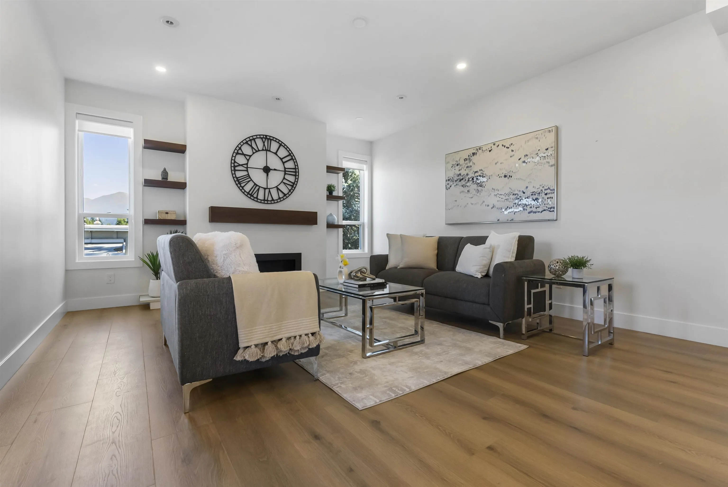 6042 Arlington Drive