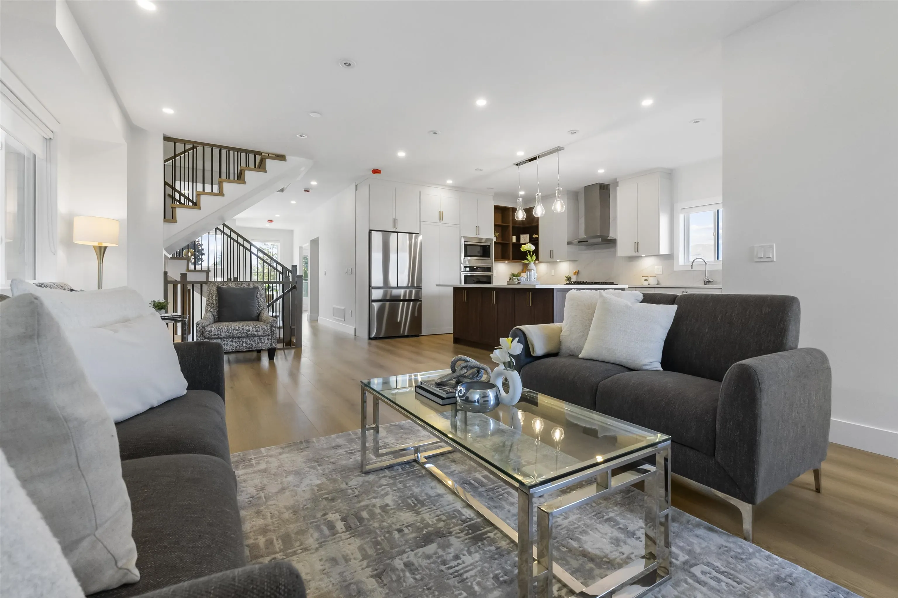 6042 Arlington Drive