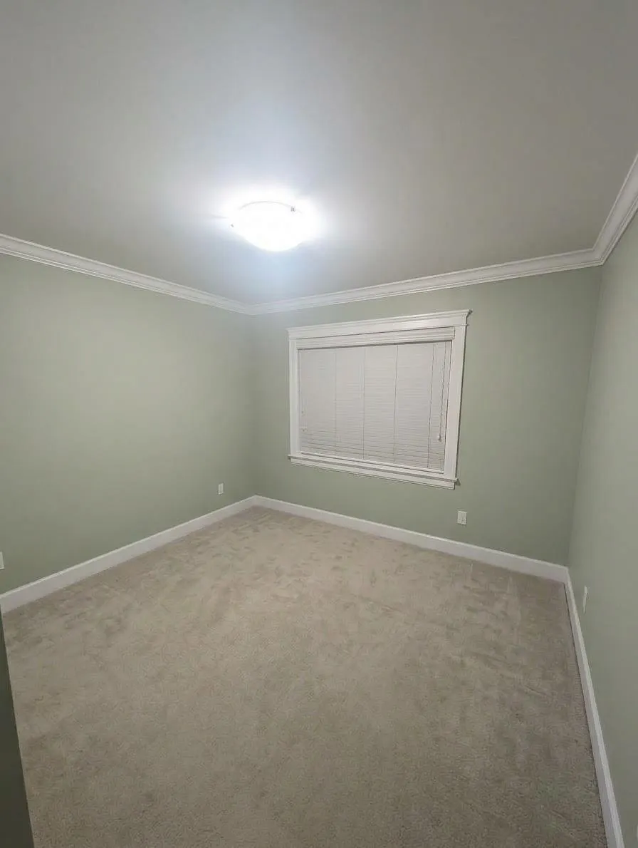 7102 E Brewster Drive