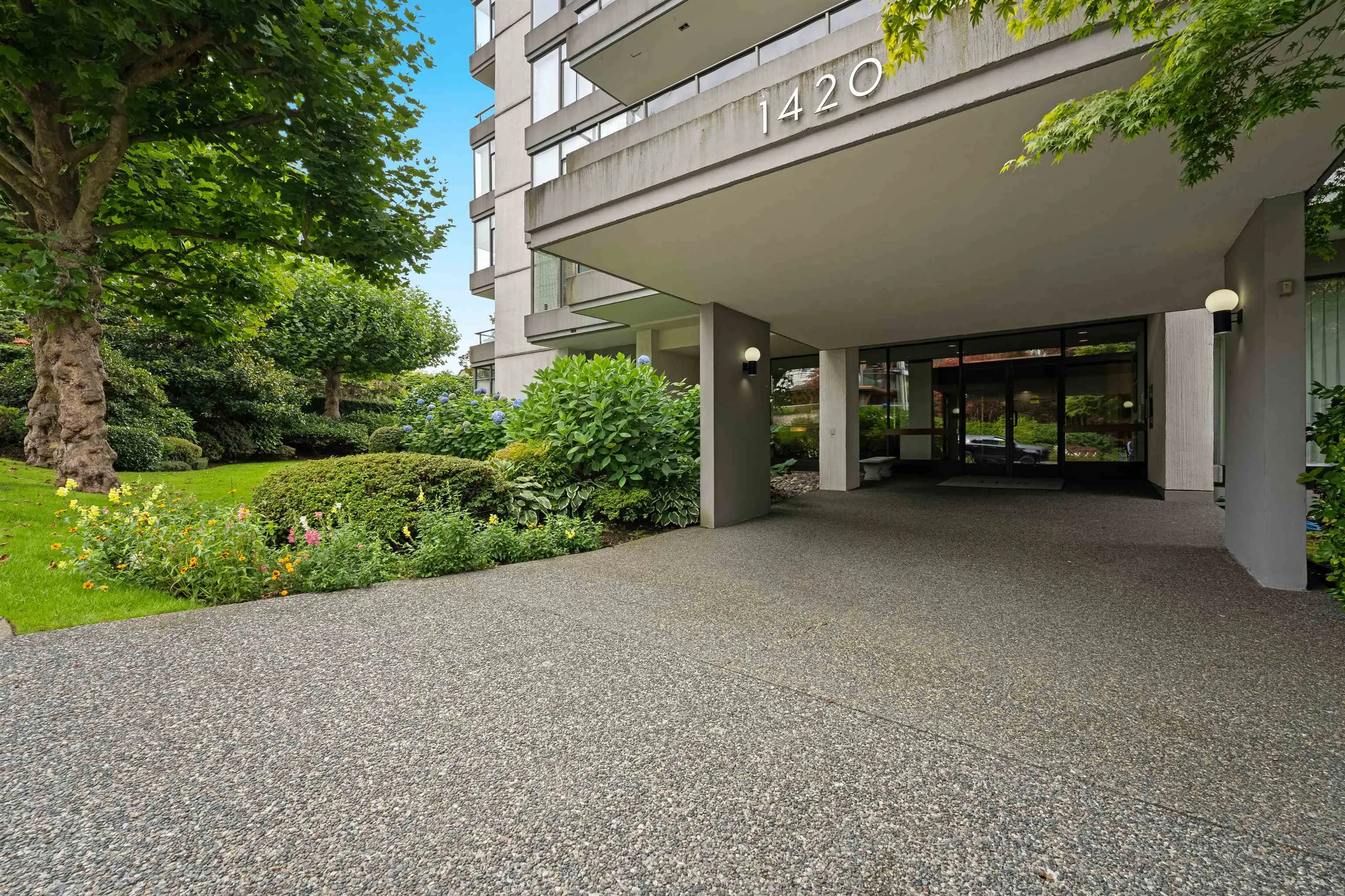 1420 Duchess Avenue #114