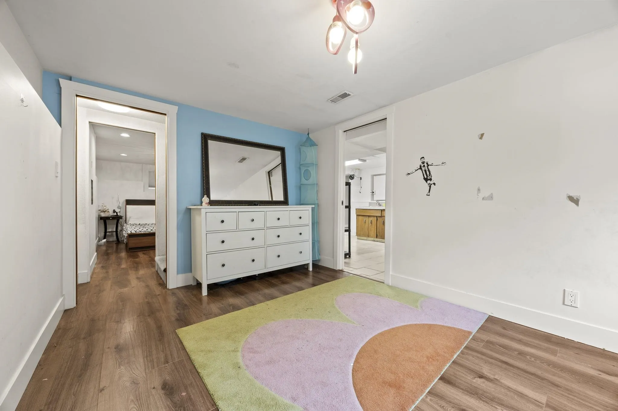300 Tenth Avenue