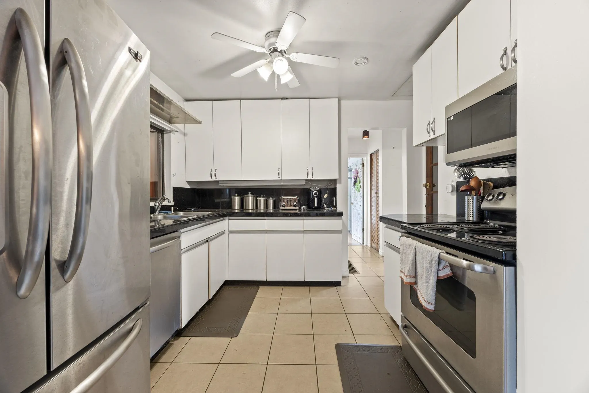 300 Tenth Avenue
