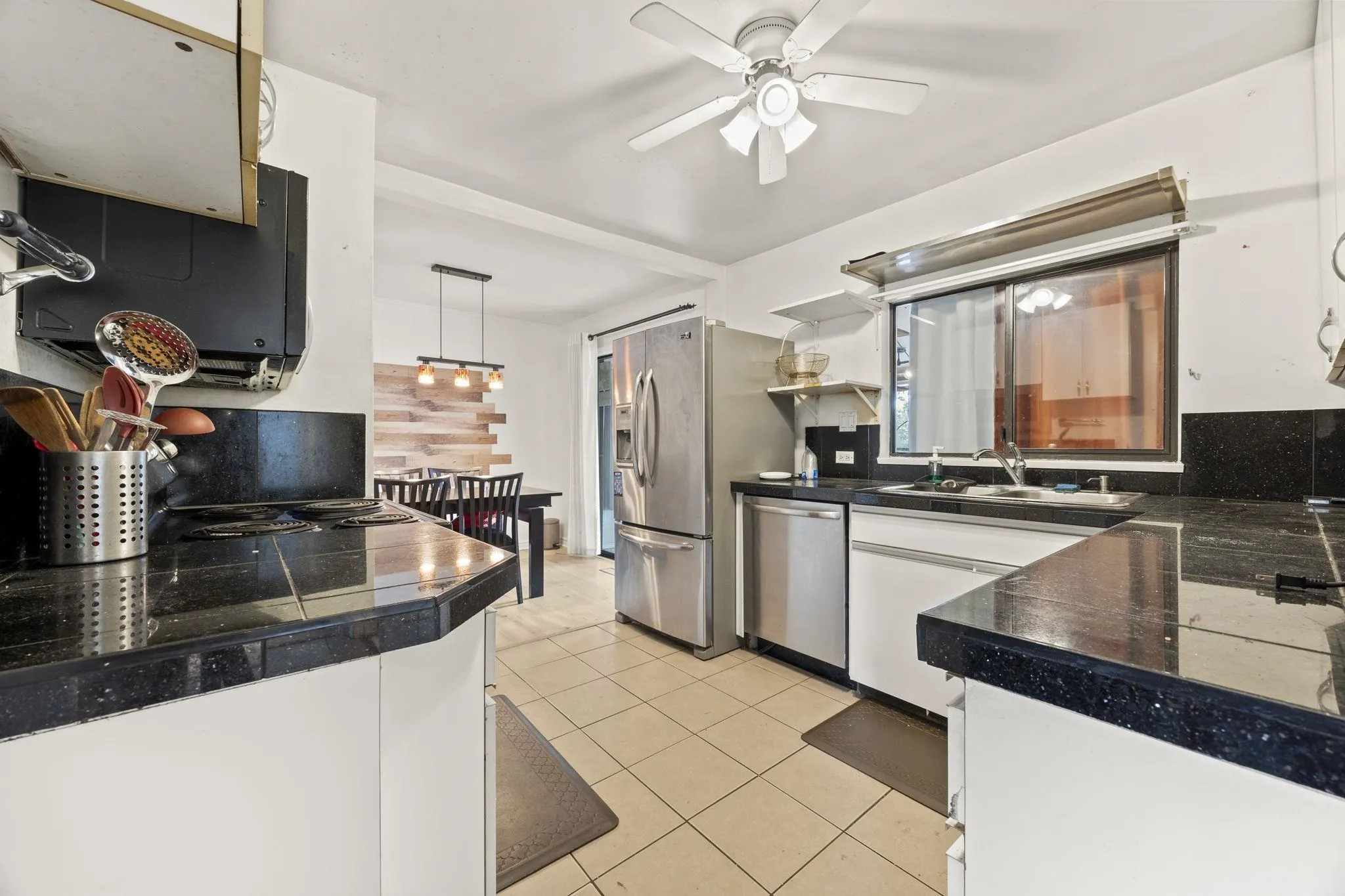 300 Tenth Avenue