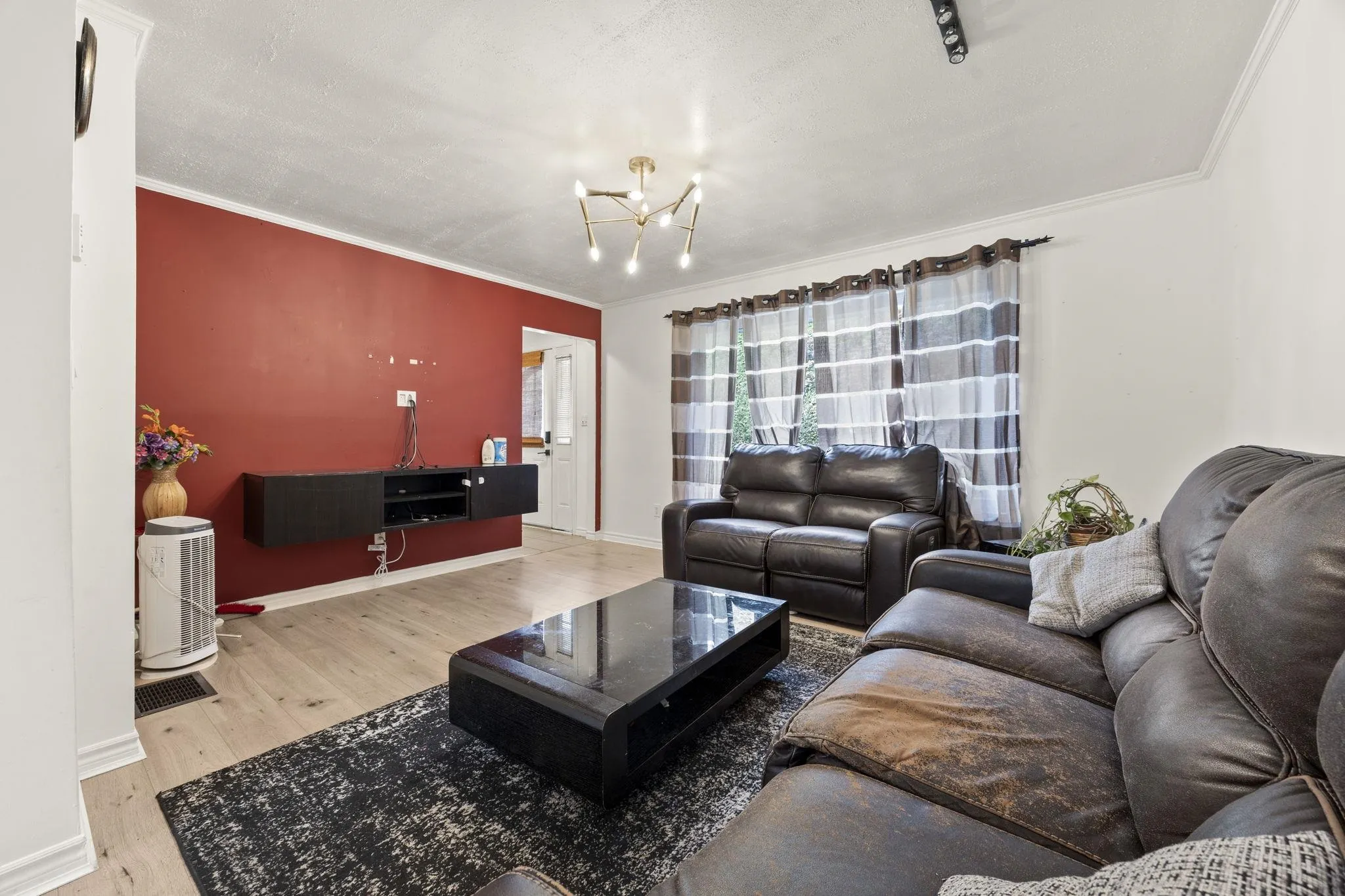300 Tenth Avenue