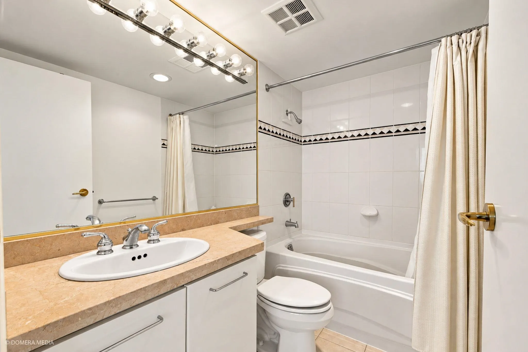139 Drake Street #17D
