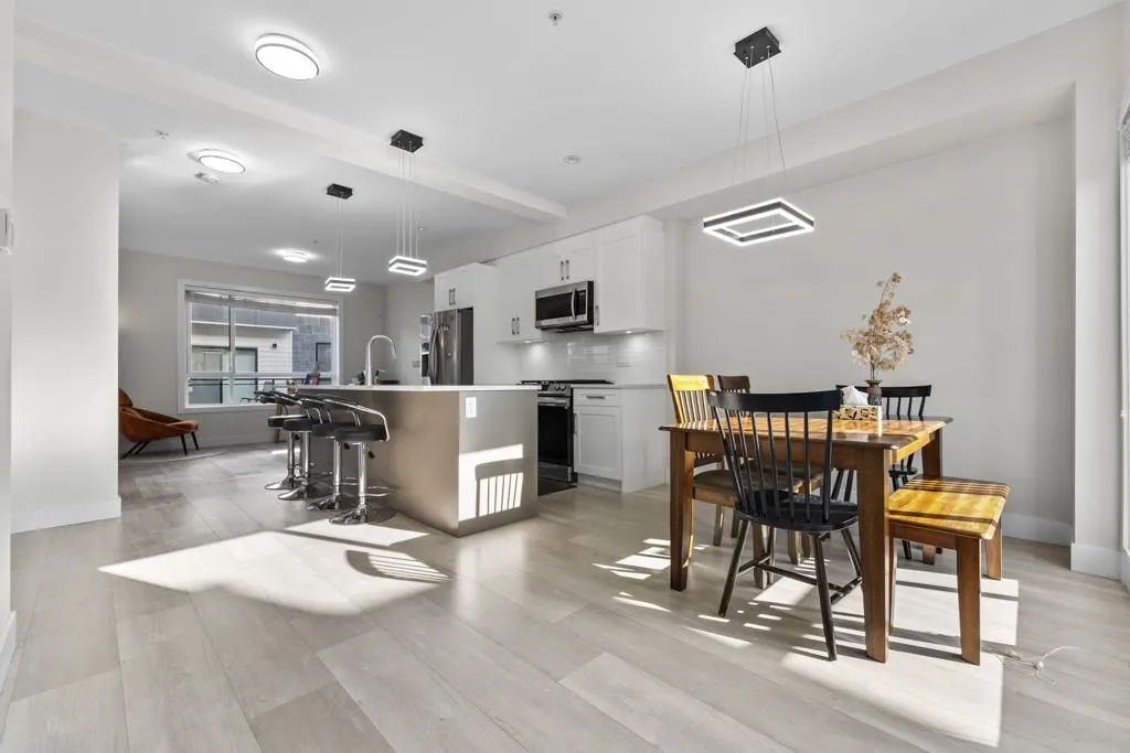19631 55a Avenue #32